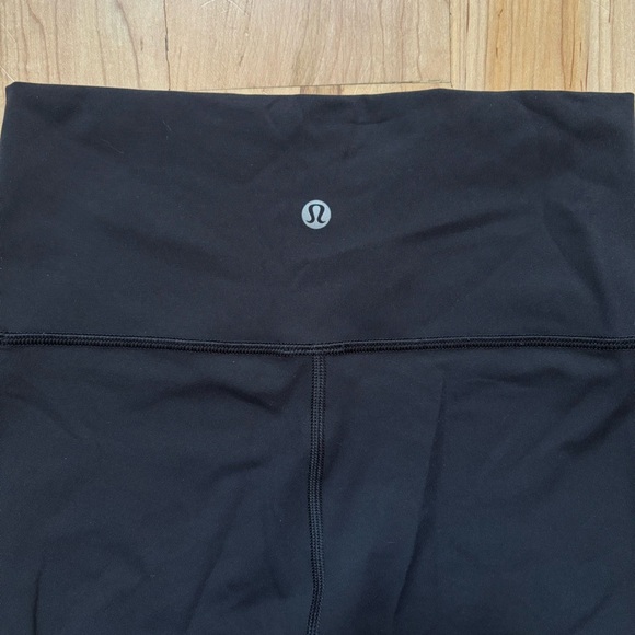 Lululemon Wunder Under Black Crop (Hi-Rise) *Full-On Luxtreme 21" Leggings - Picture 9 of 12